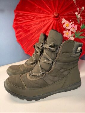 Sorel Olive Green Quilted Lace-Up Waterproof Winter Boot Size 11